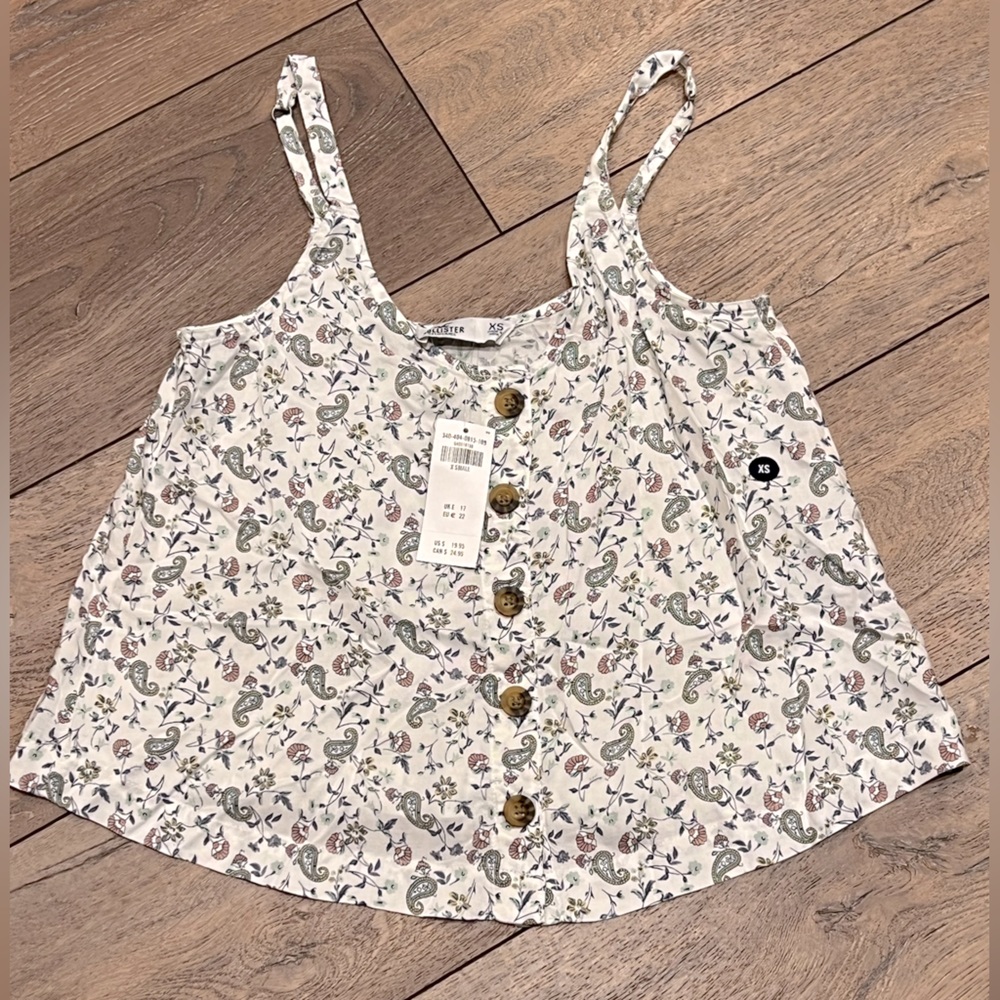 American Eagle Floral Tank Top.  Size XS.  NWT